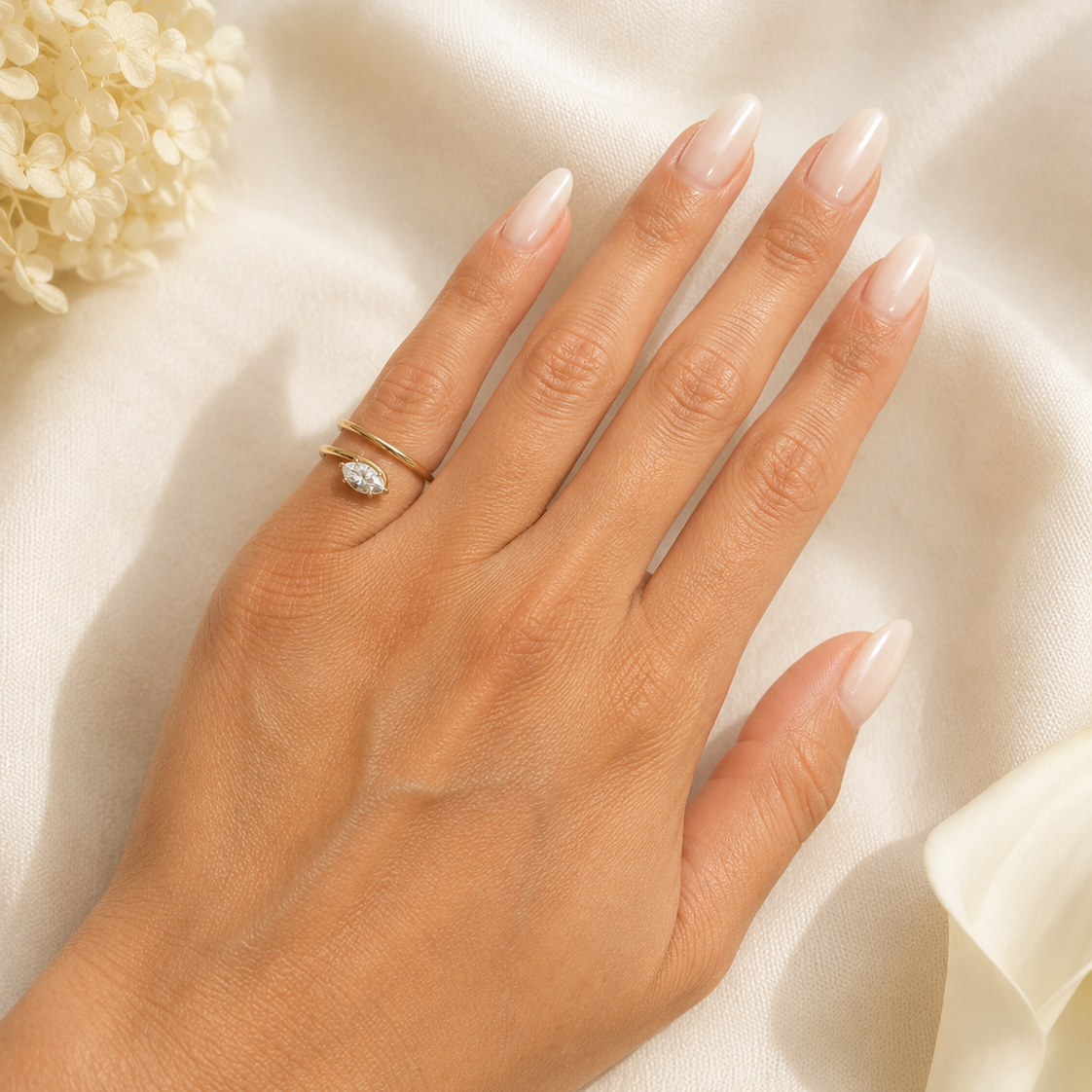 Petite Sol Pinky Ring